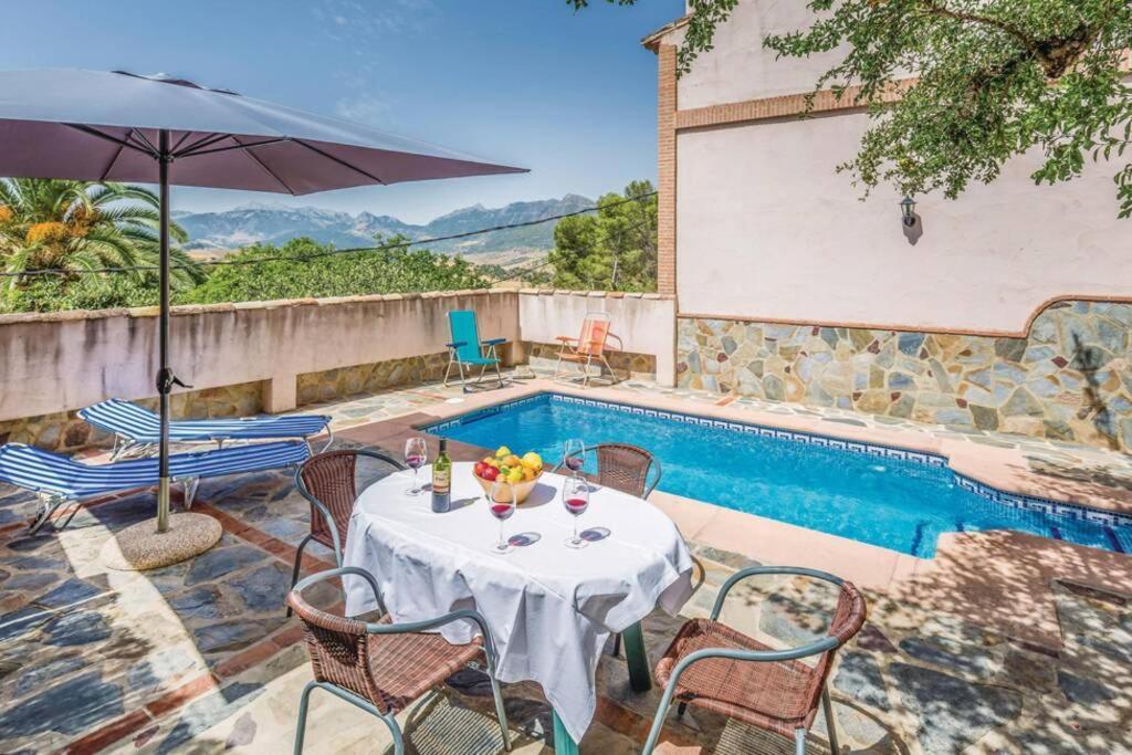 El Manantial Villa Монтекорто Екстериор снимка