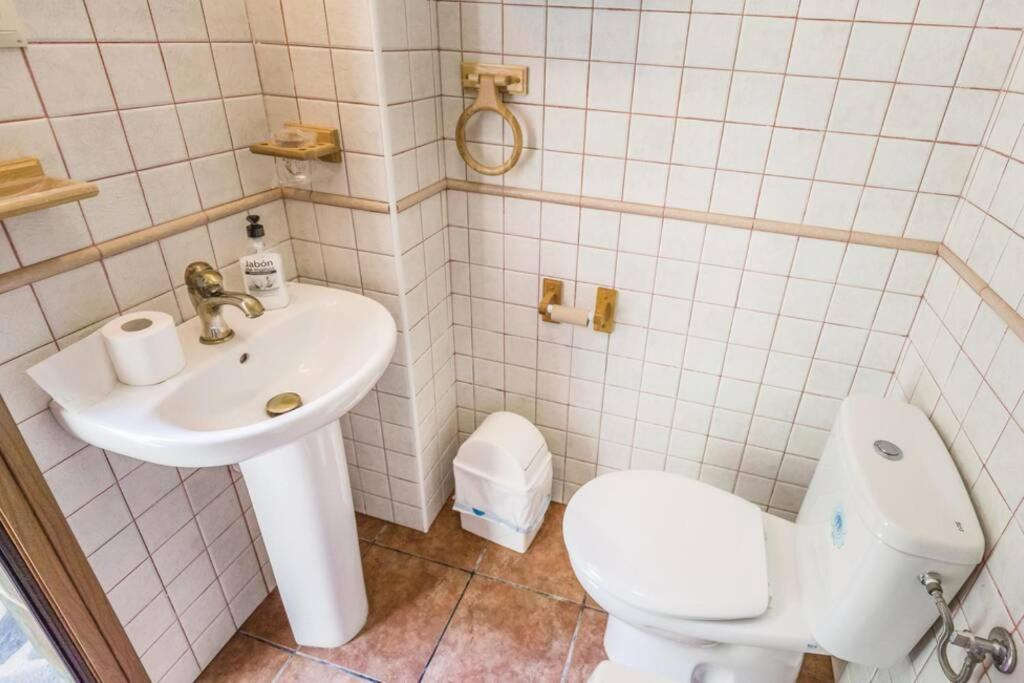 El Manantial Villa Монтекорто Екстериор снимка